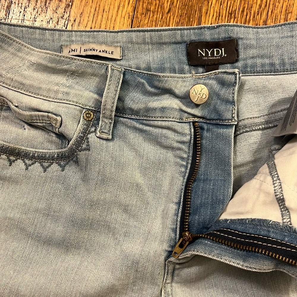 NYDJ Ami Skinny Ankle jeans embroidered light wash stretch 12 whimsy - Picture 6 of 15